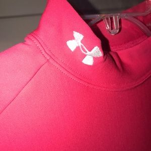 💪🏼Under Armour💪🏼 compression mock neck